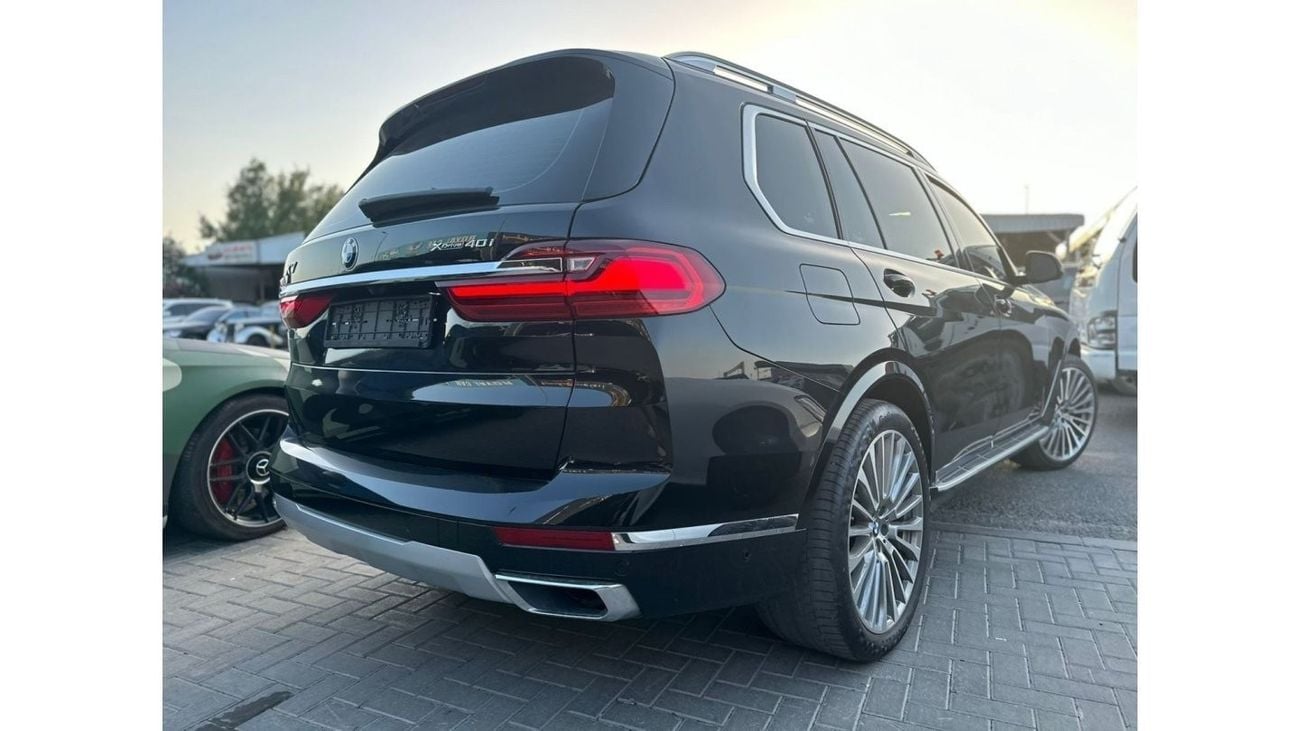 BMW X7 xDrive40i Masterclass UAE 50th Anniversary Edition BMW X7 2022 KOREA SPECS