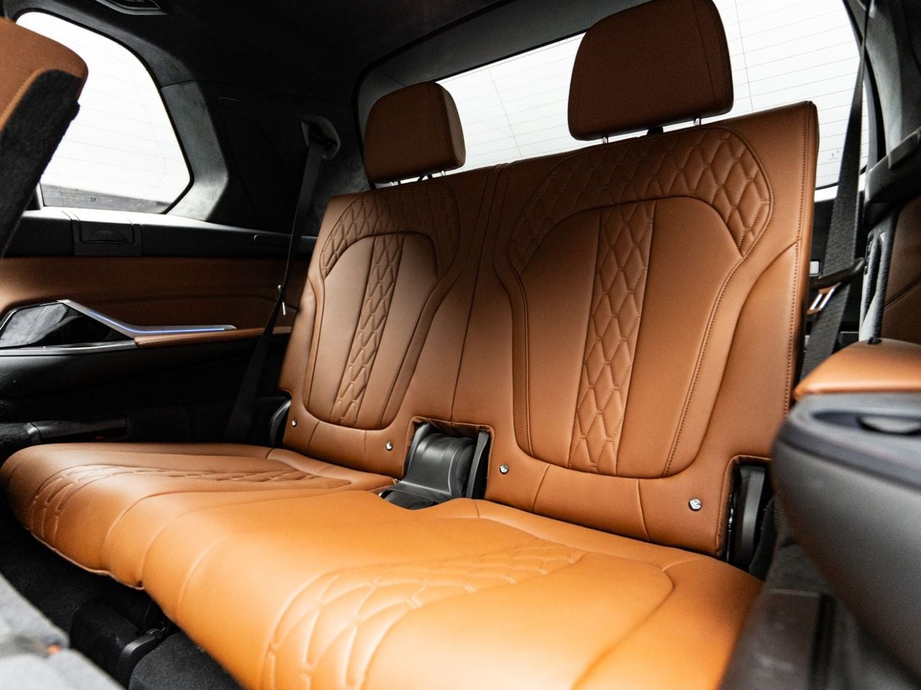 BMW X7 BUY NOW, PAY 2027 | THE BLACKLINE STANDARD | November 2028 BMW Warranty + Service, GCC