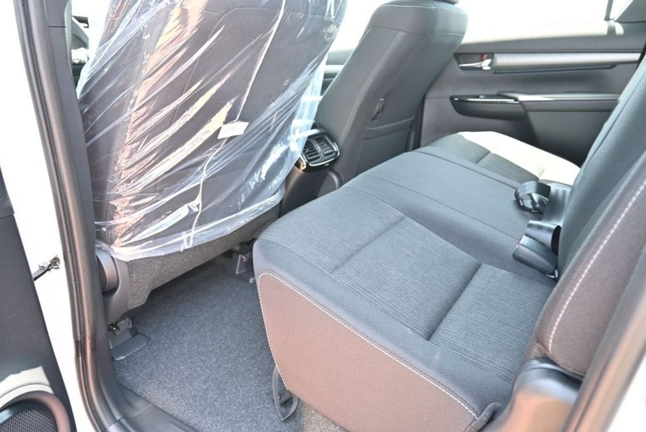 تويوتا هيلوكس تويوتا هيلوكس أدفينتشر 4.0 لتر بنزين ، بيك أب ، دفع رباعي ، 4 أبواب ، 360 كاميرا ، مثبت السرعة ، قفل