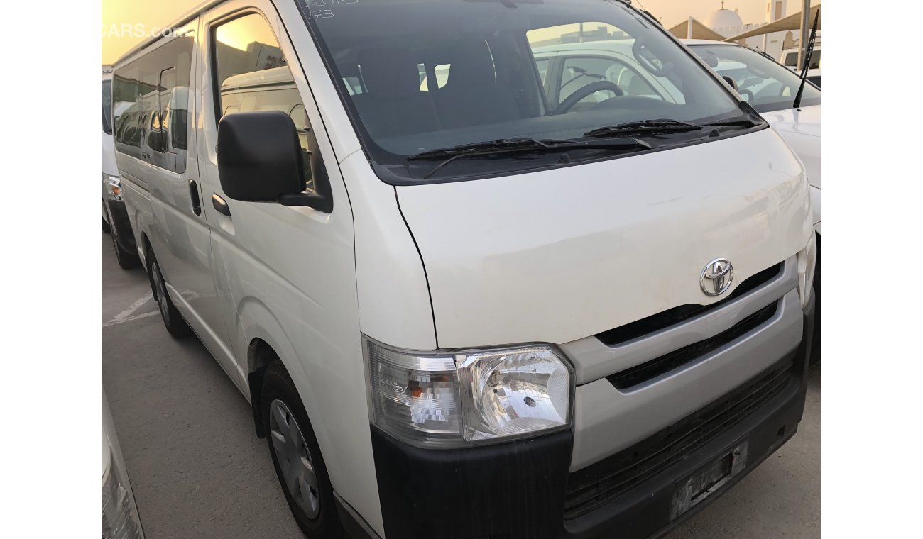 Toyota Hiace 13 str,model:2015.Excellent condition with low mileage