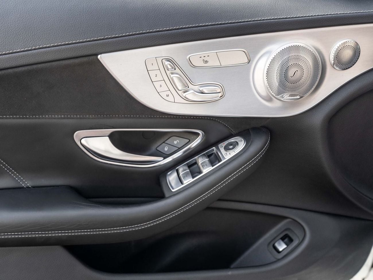 Mercedes Benz C63 AMG STANDARD
