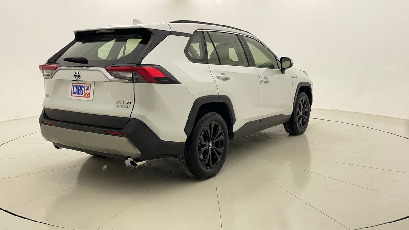 تويوتا راف ٤ VXR HEV 2.5 | بدون دفعة مقدمة | اختبار القيادة في المنزل