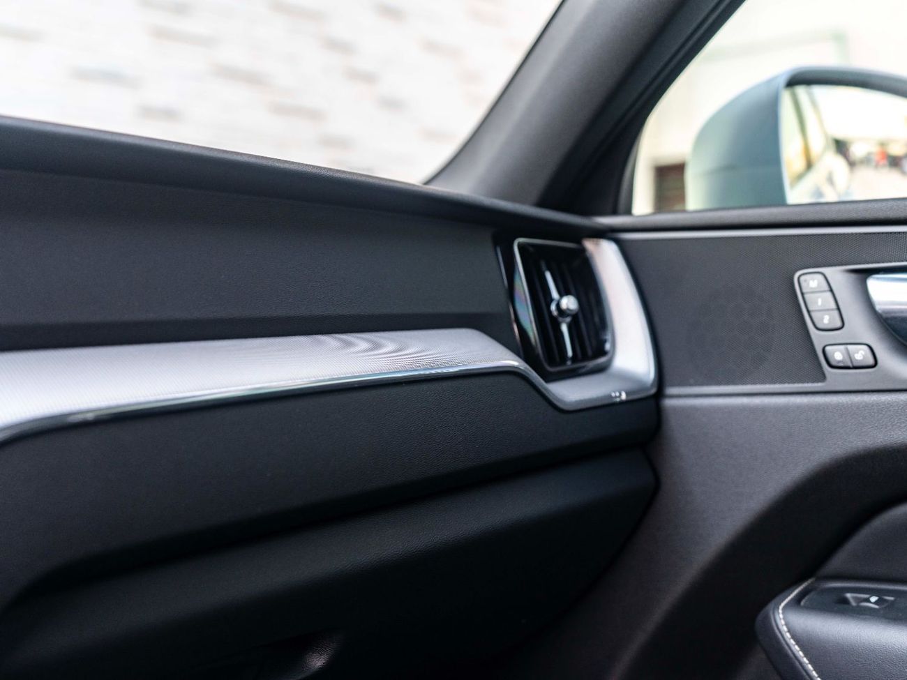 Volvo XC60 T5 R Design 2.0L