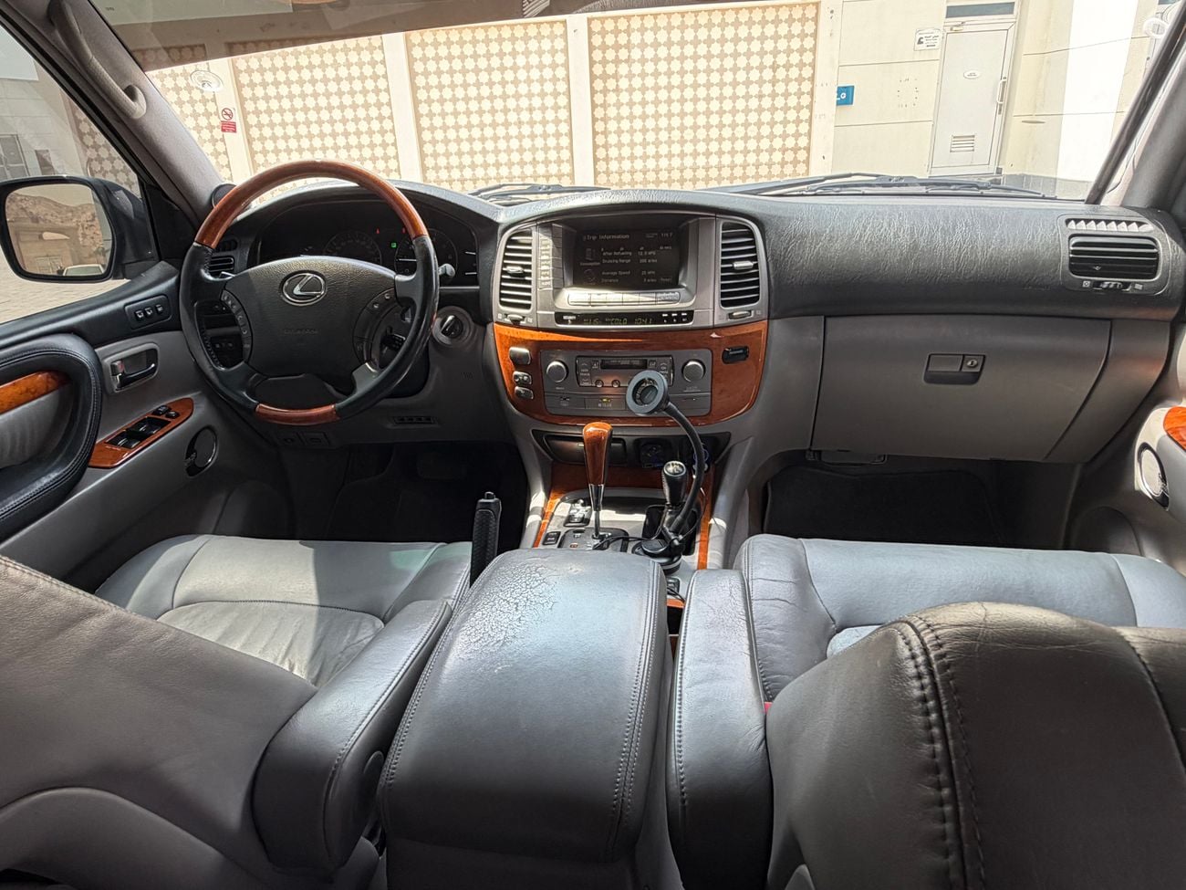 لكزس LX 470 NAVIGATION