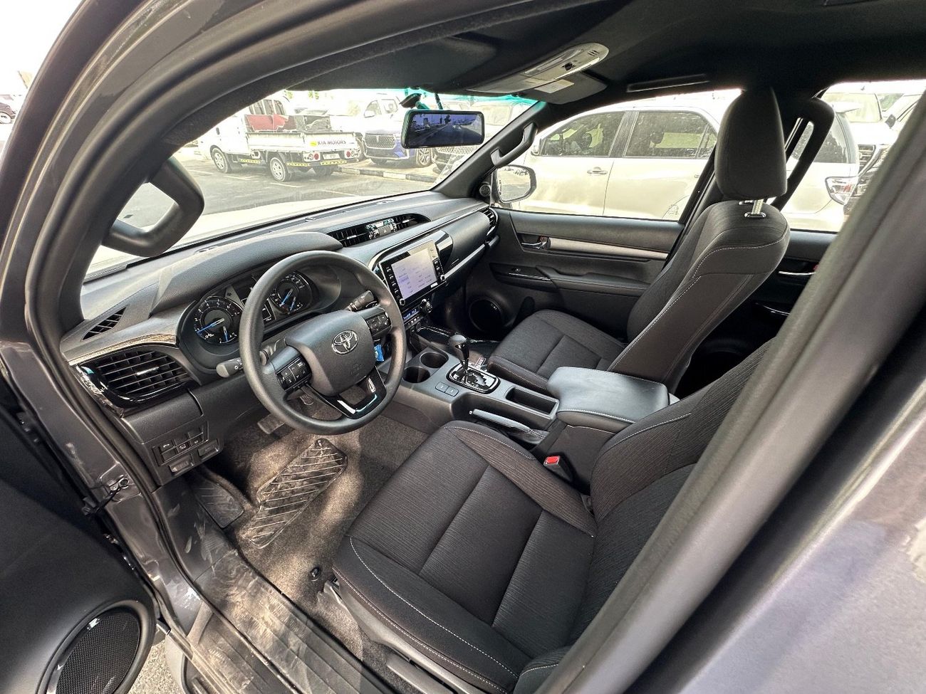 تويوتا هيلوكس adventure 4.0