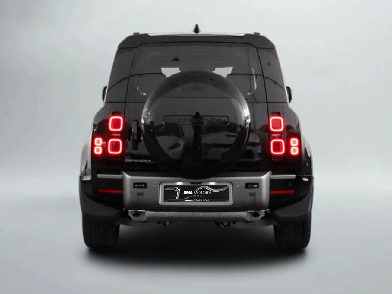 لاند روفر ديفندر P400 110 X-Dynamic HSE 3.0L (5 Seater)