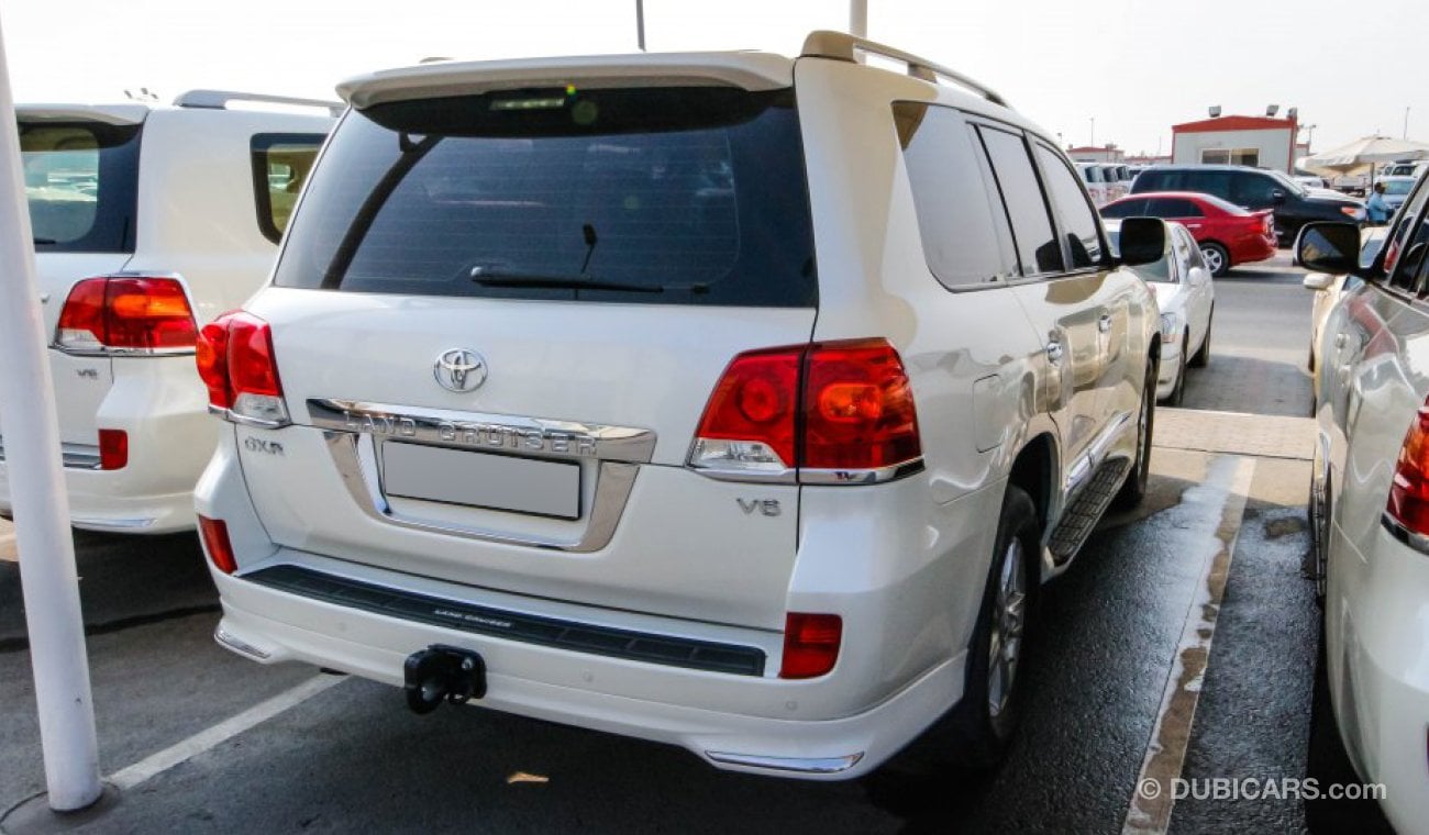 Toyota Land Cruiser GXR V6