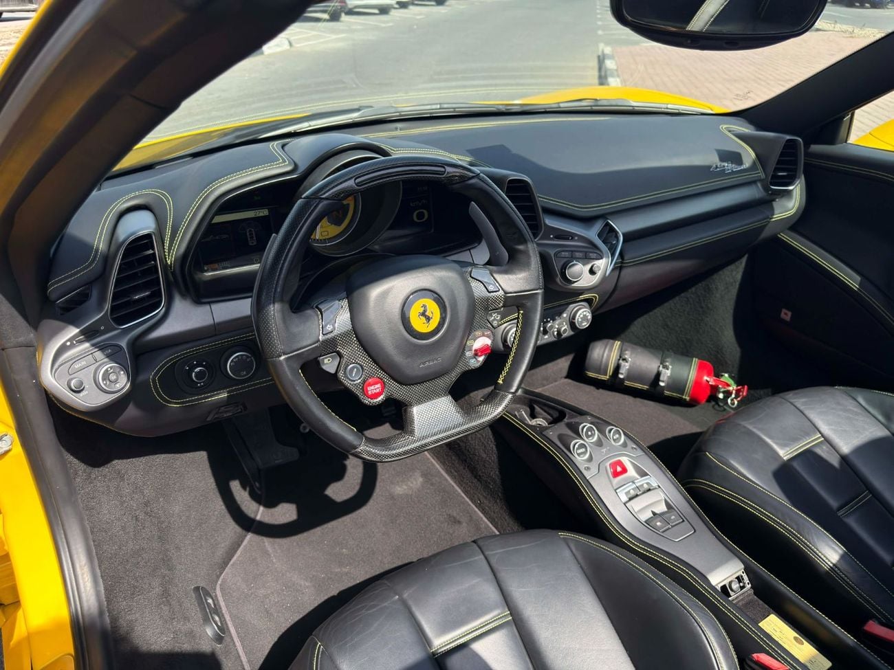 فيراري 458 سبايدر GCC SPEC NEAT AND CLEAN