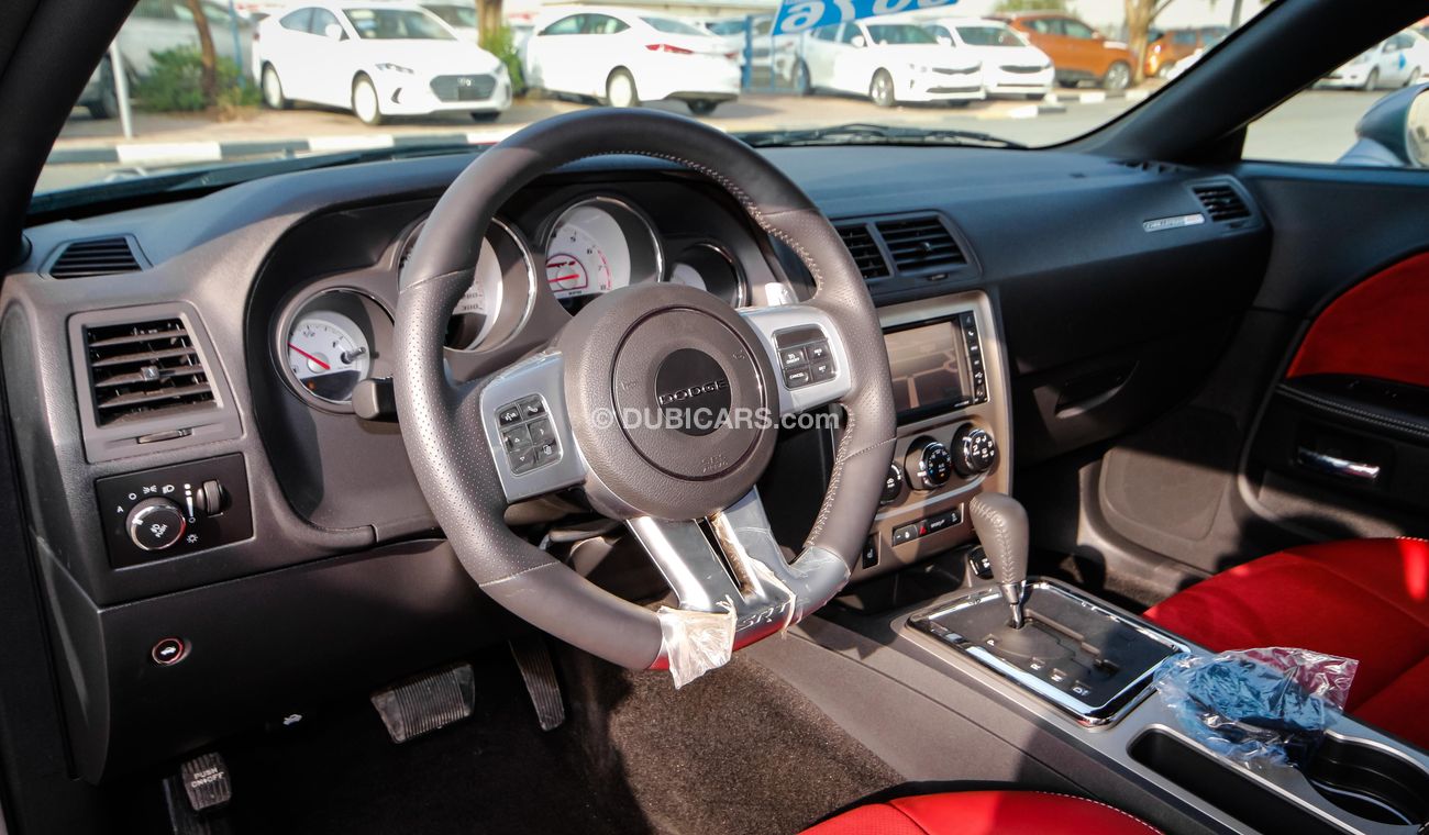 Dodge Challenger Hemi SRT