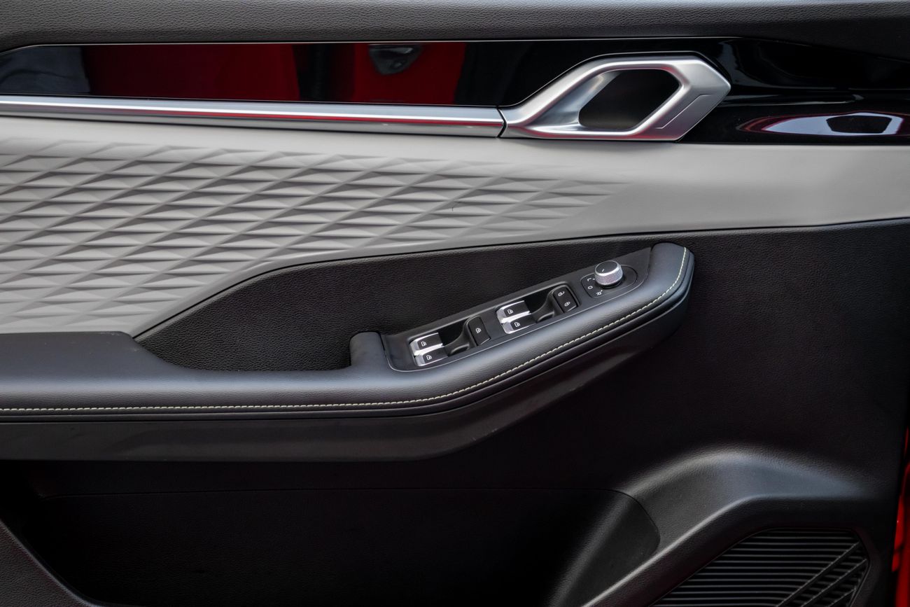 Geely Coolray Coolray | 1,321 P.M | 0% Downpayment | GL | Geely Warranty | As New!