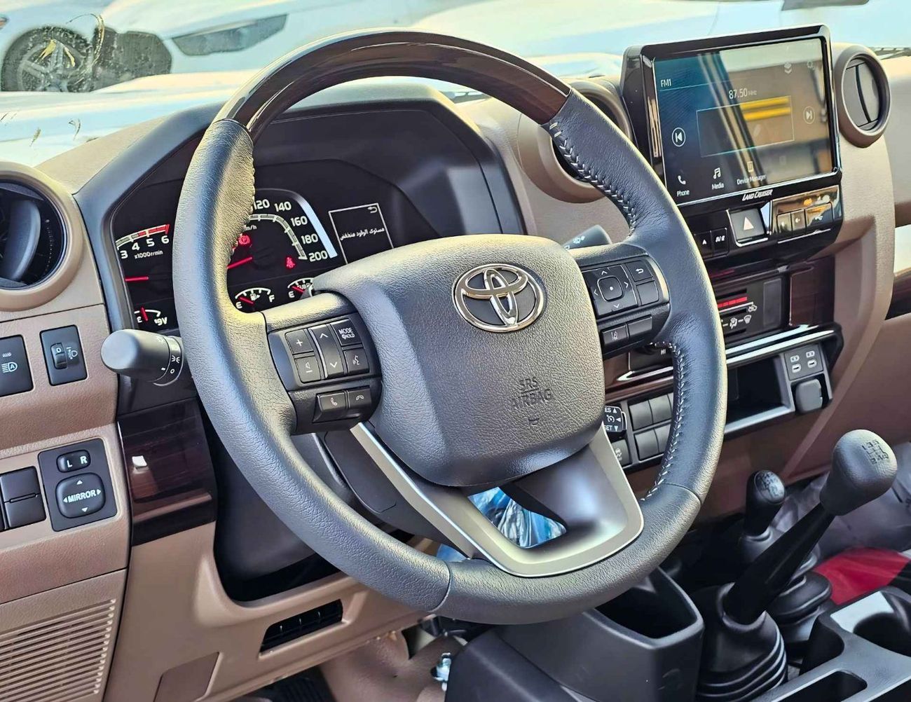 تويوتا لاند كروزر بيك آب SINGLE CABIN / 2.8L DIESEL M/T 4WD / CHROME BUMPERS / REAR CAMERA / (CODE#LCPSDCR)