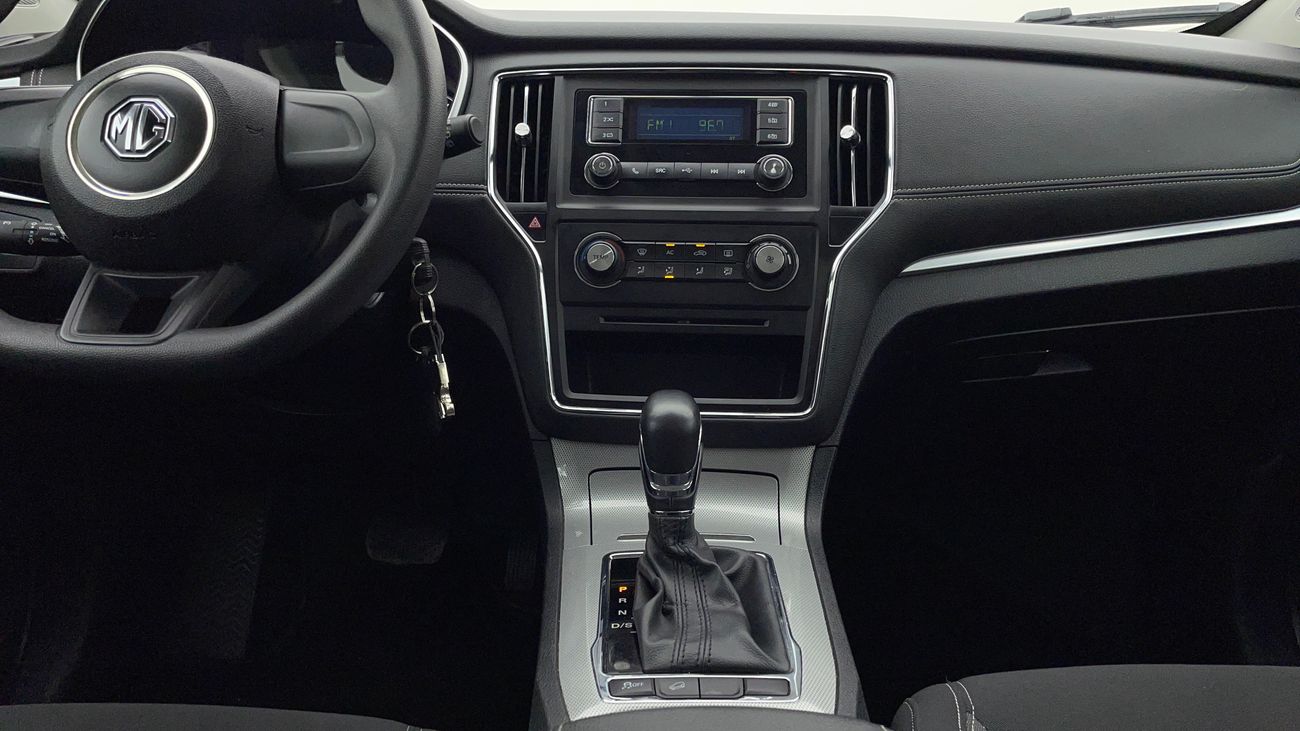 أم جي RX5 STD 1.5 | بدون دفعة مقدمة | اختبار قيادة مجاني للمنزل