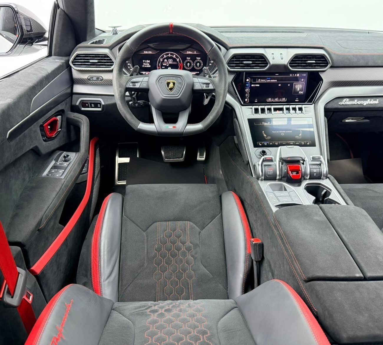 لامبورغيني اوروس 2024 Lamborghini Urus Performante, Full Service History, 2028 German Warranty, Excellent Condition