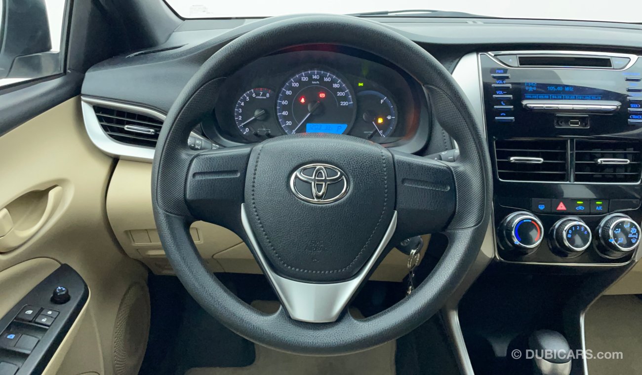 Toyota Yaris SE 1300