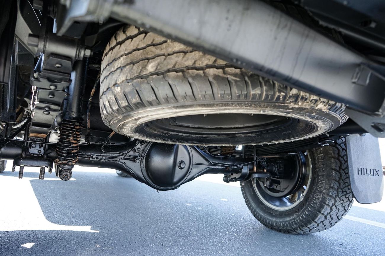 تويوتا هيلوكس Export Toyota Hilux / revo Pick-up double cabin Pack ...The Toyota Hilux is a globally popular, toug