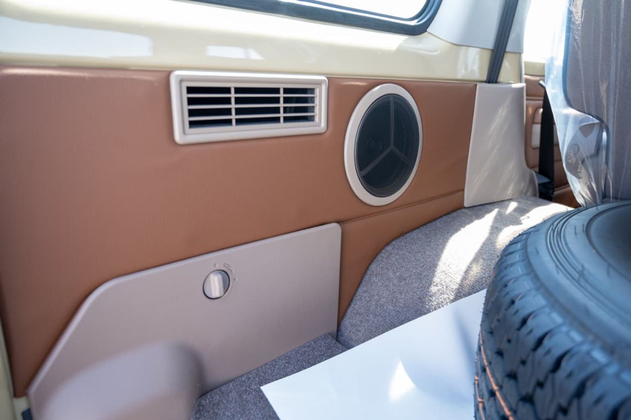 Toyota Land Cruiser 70 LC 76 2.8L | Diesel | 4 Cylinder | 6 Speed Automatic | 5 Door | 5 Seats