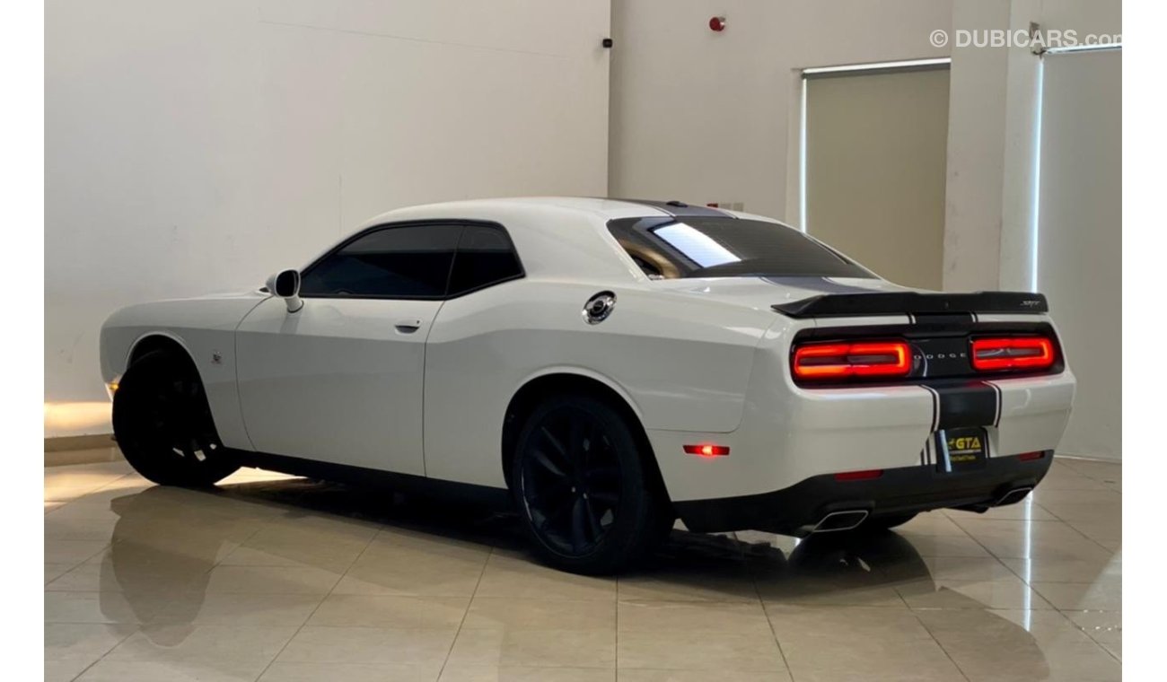 دودج تشالينجر 2016 Dodge Challenger SRT, Full Service History, Warranty, GCC