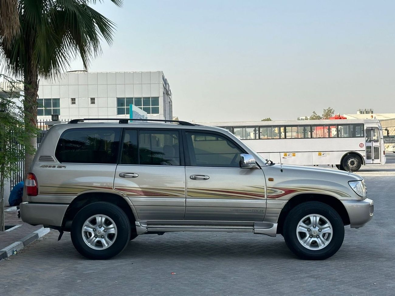 Toyota Land Cruiser تويوتا لاندكروزر GXR V6 خليجي 2004