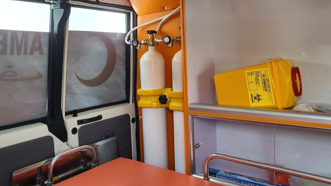 Toyota Land Cruiser 70 TOYOTA LAND CRUISER 78 HARDTOP HIGHROOF AMBULANCE 2.8L V4 DIESEL 2025