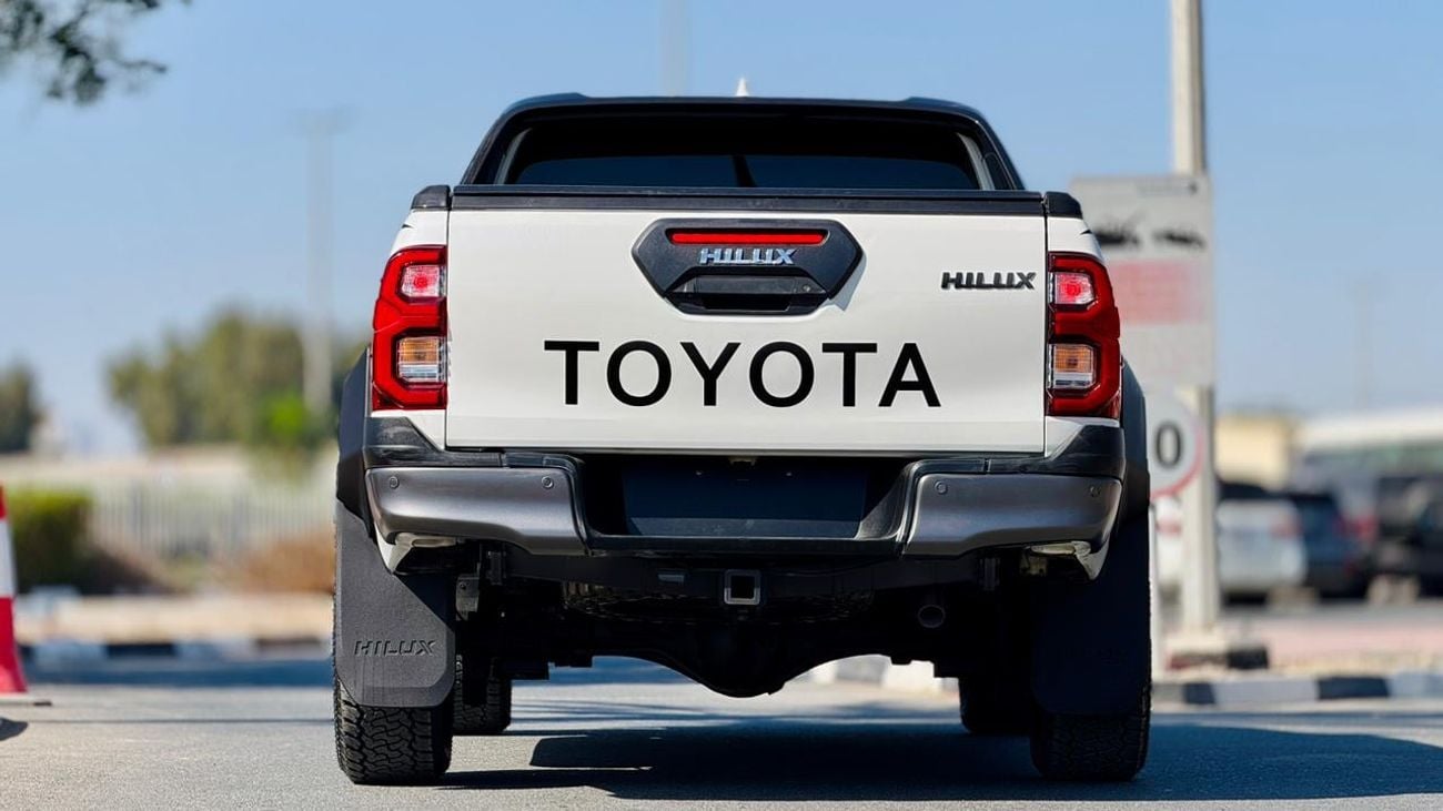Toyota Hilux GR KITT install