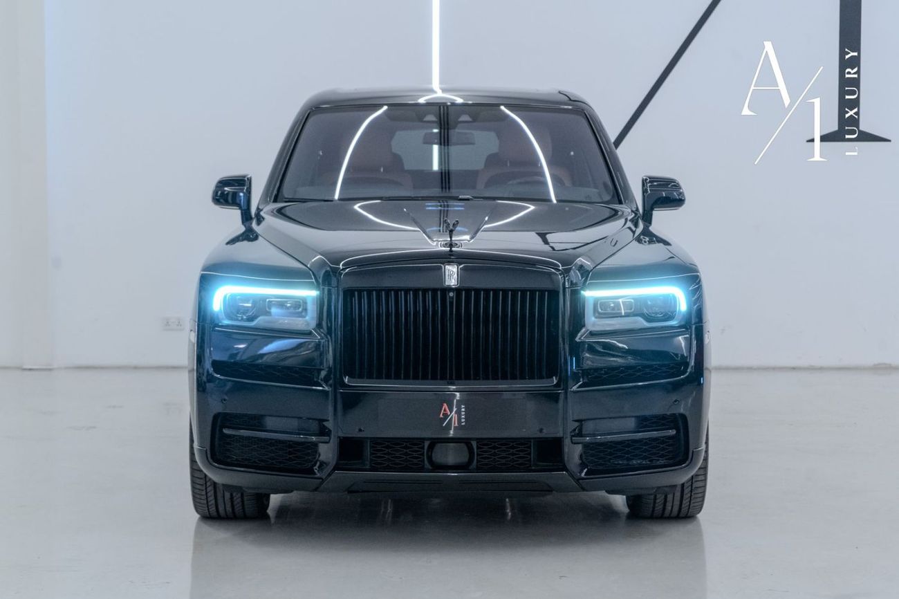 Rolls-Royce Cullinan 2019 Rolls Royce Cullinan, Warranty, Service History, Black Badge Kit, Full Options, GCC