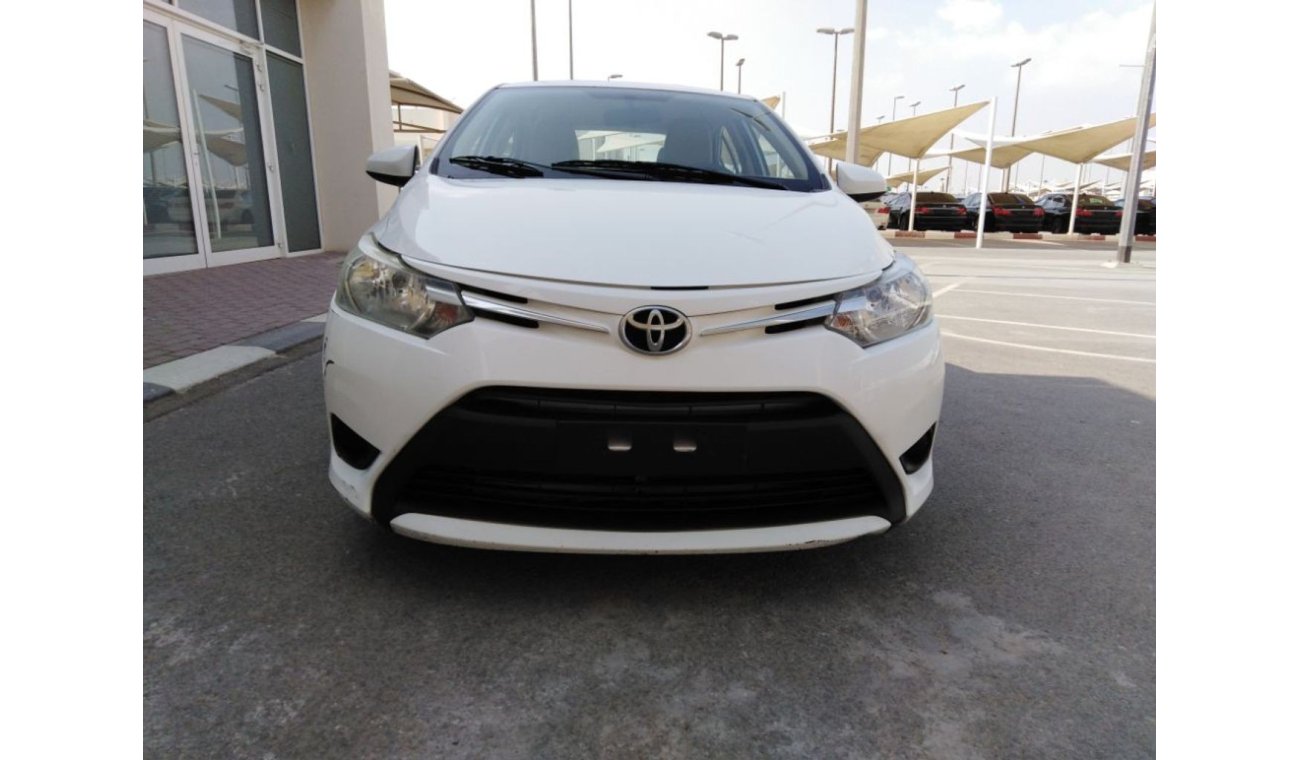 Toyota Yaris 2015 gcc very celen car