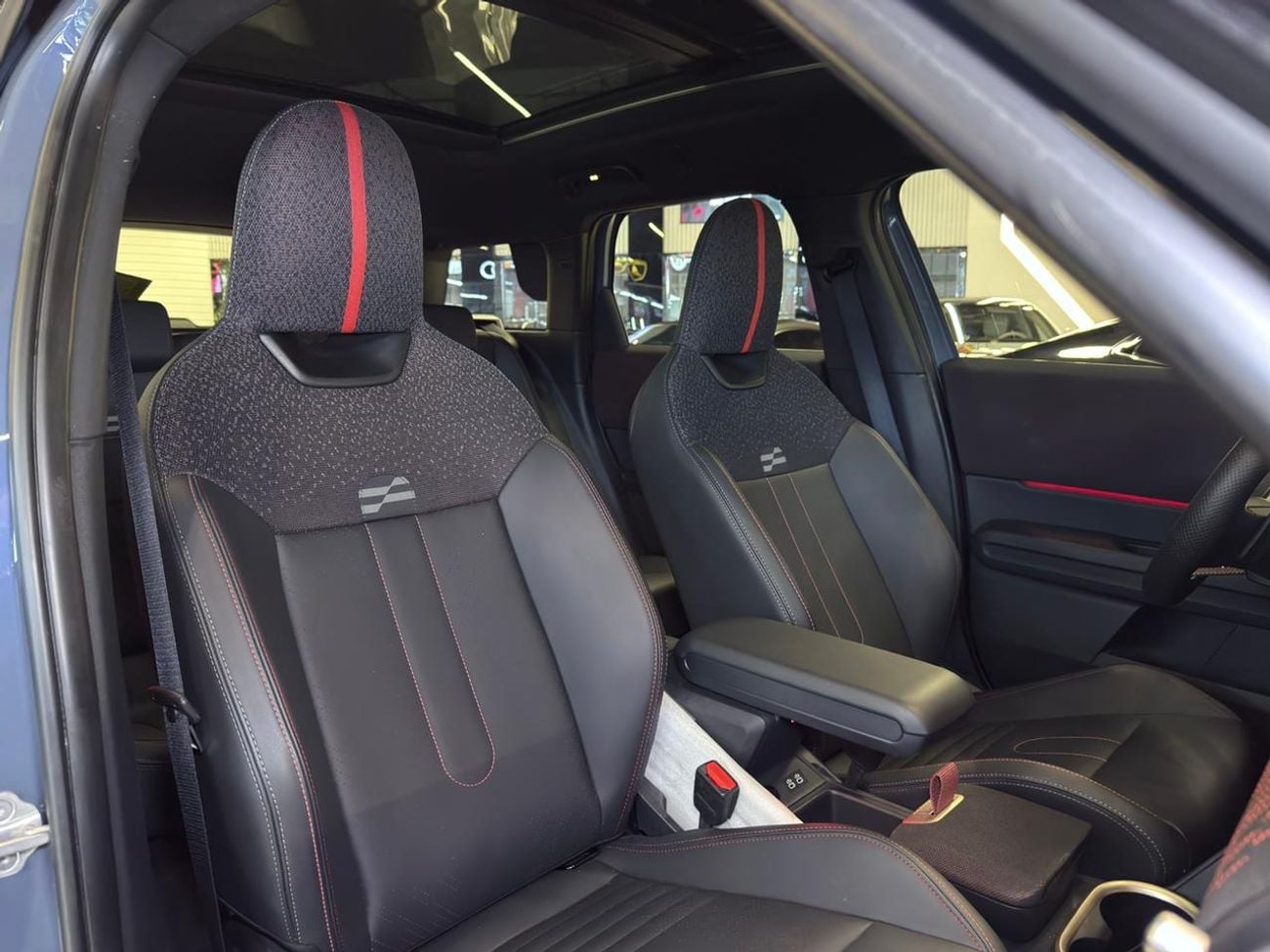 Mini Cooper Countryman 2025 MINI Countryman John Cooper Works - GCC Specs - Dealer Warranty and Service Contract