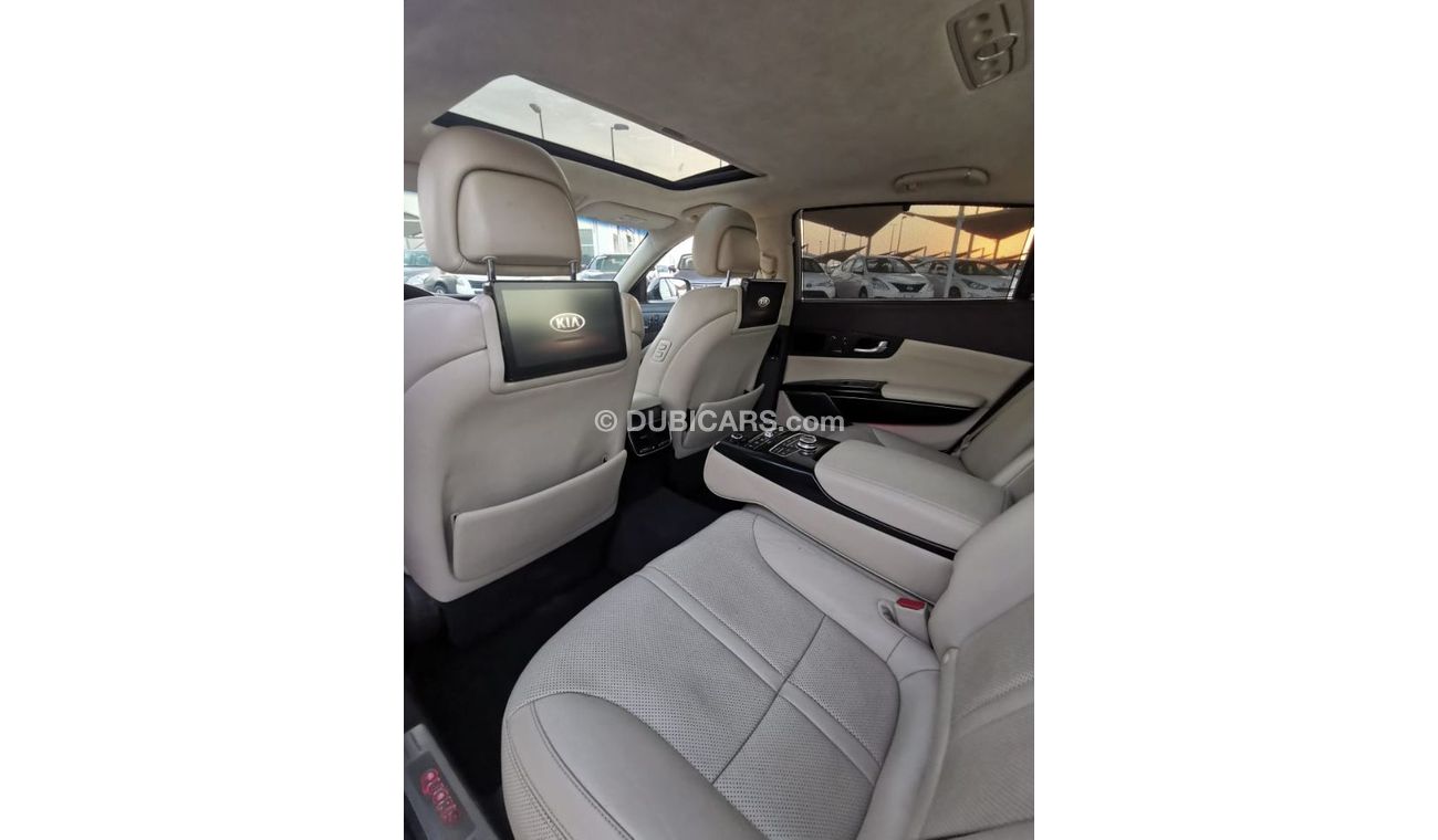 Kia Quoris Kia Quoris 2013 GCC Specefecation