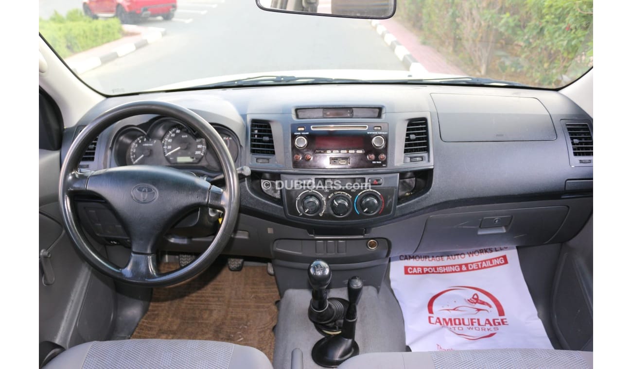 تويوتا هيلوكس GL تويوتا هايلكس 2014 خليجي دير عادي بترول دبل فورويل