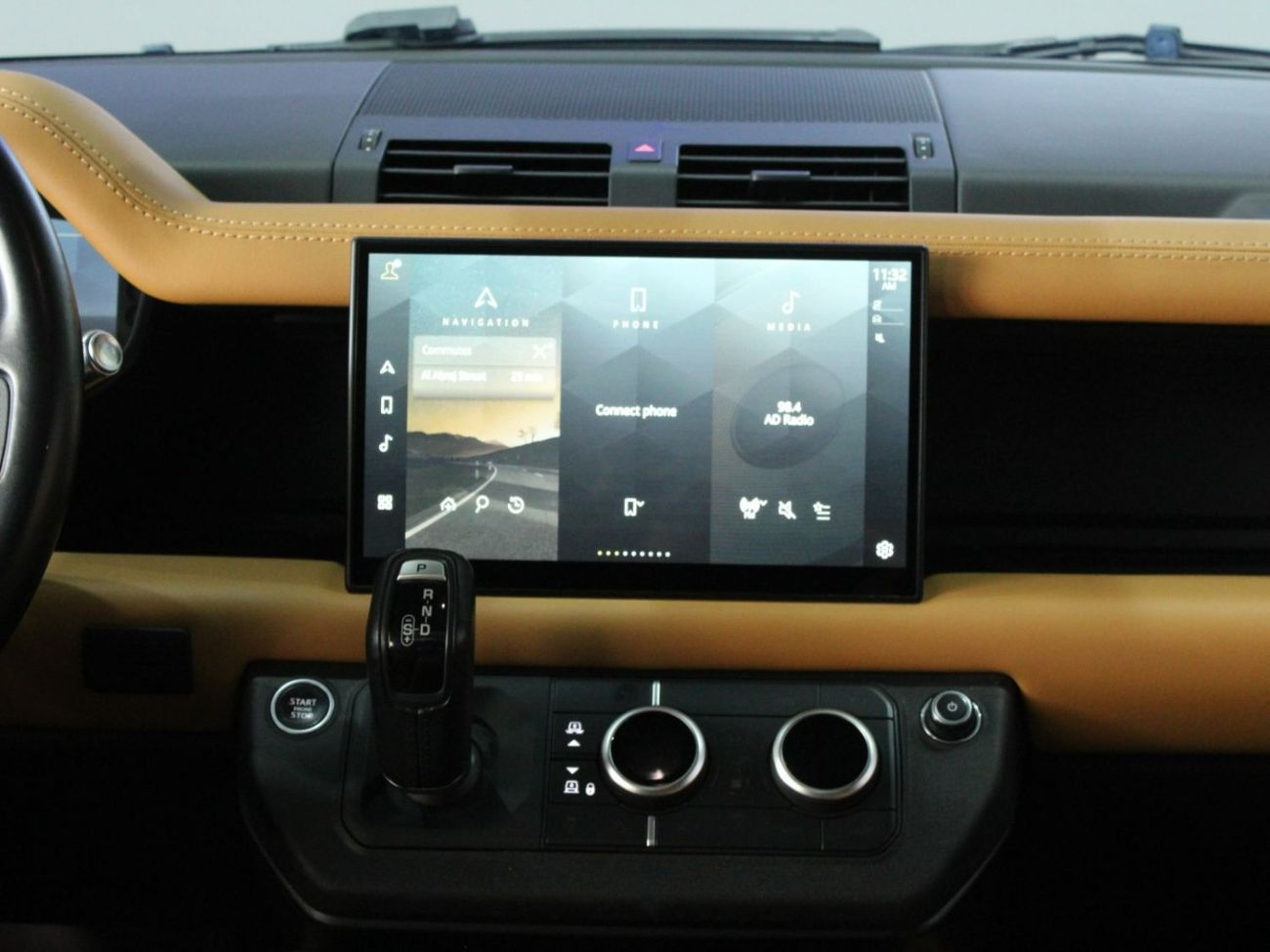 Land Rover Defender 2022 - Land Rover Defender | V6 | GCC specs