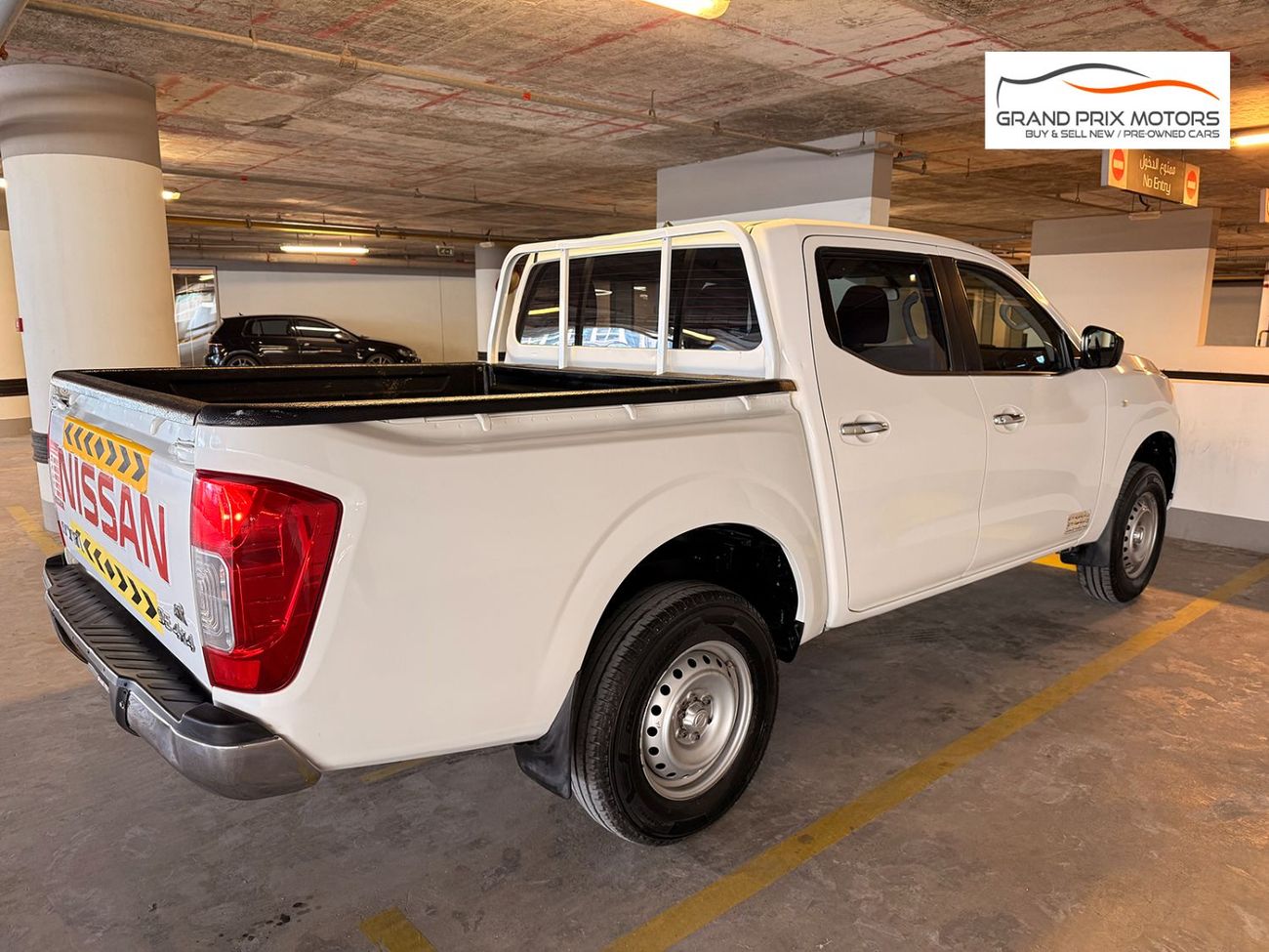 Nissan Navara Std 2.5L 4WD A/T