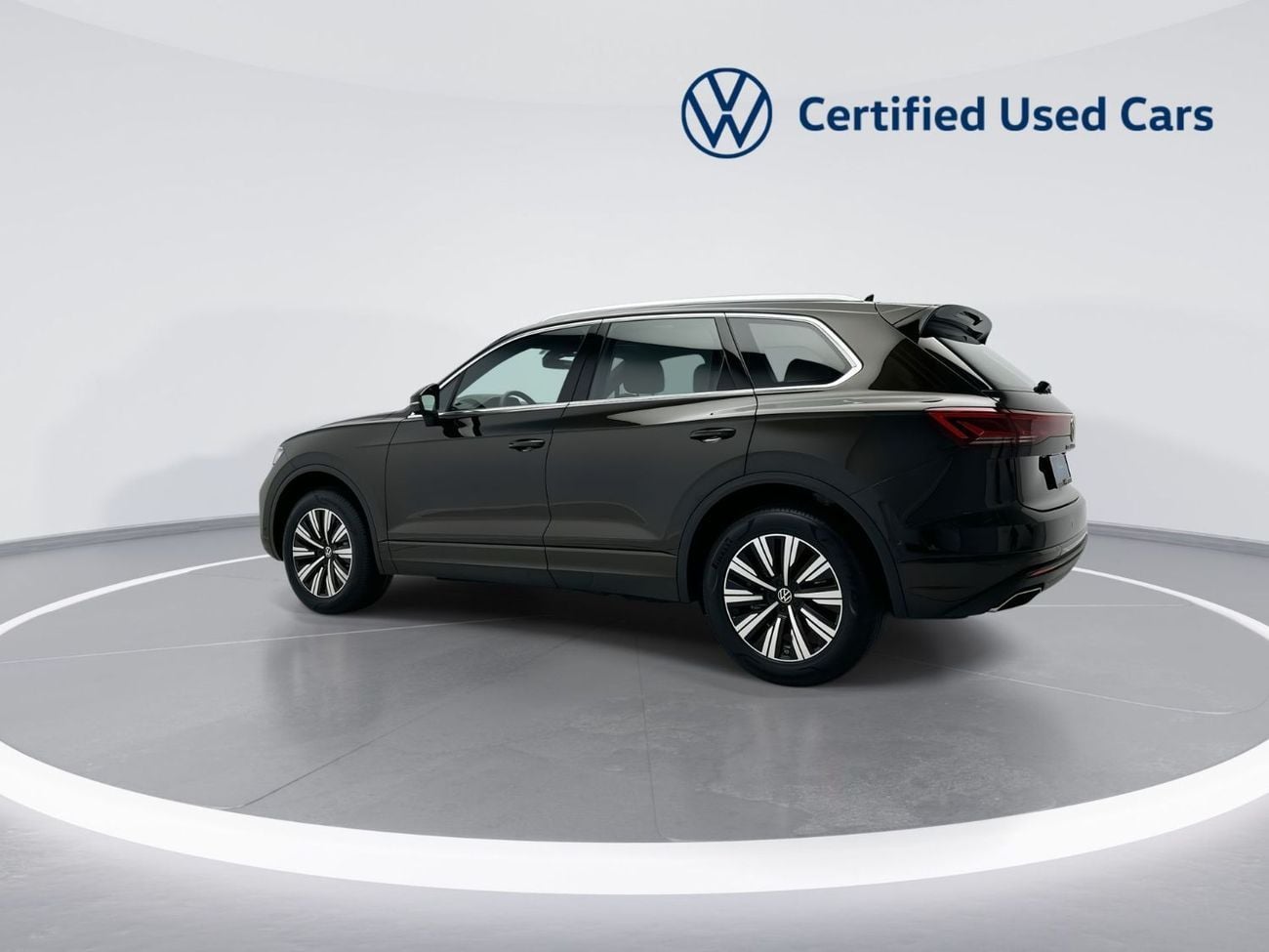 فولكس واجن طوارق 3.0T TL (340 HP) Touareg Elegance + Tirano (Ref#22638) / WAS 229,900 AED - NOW 202,900 AED