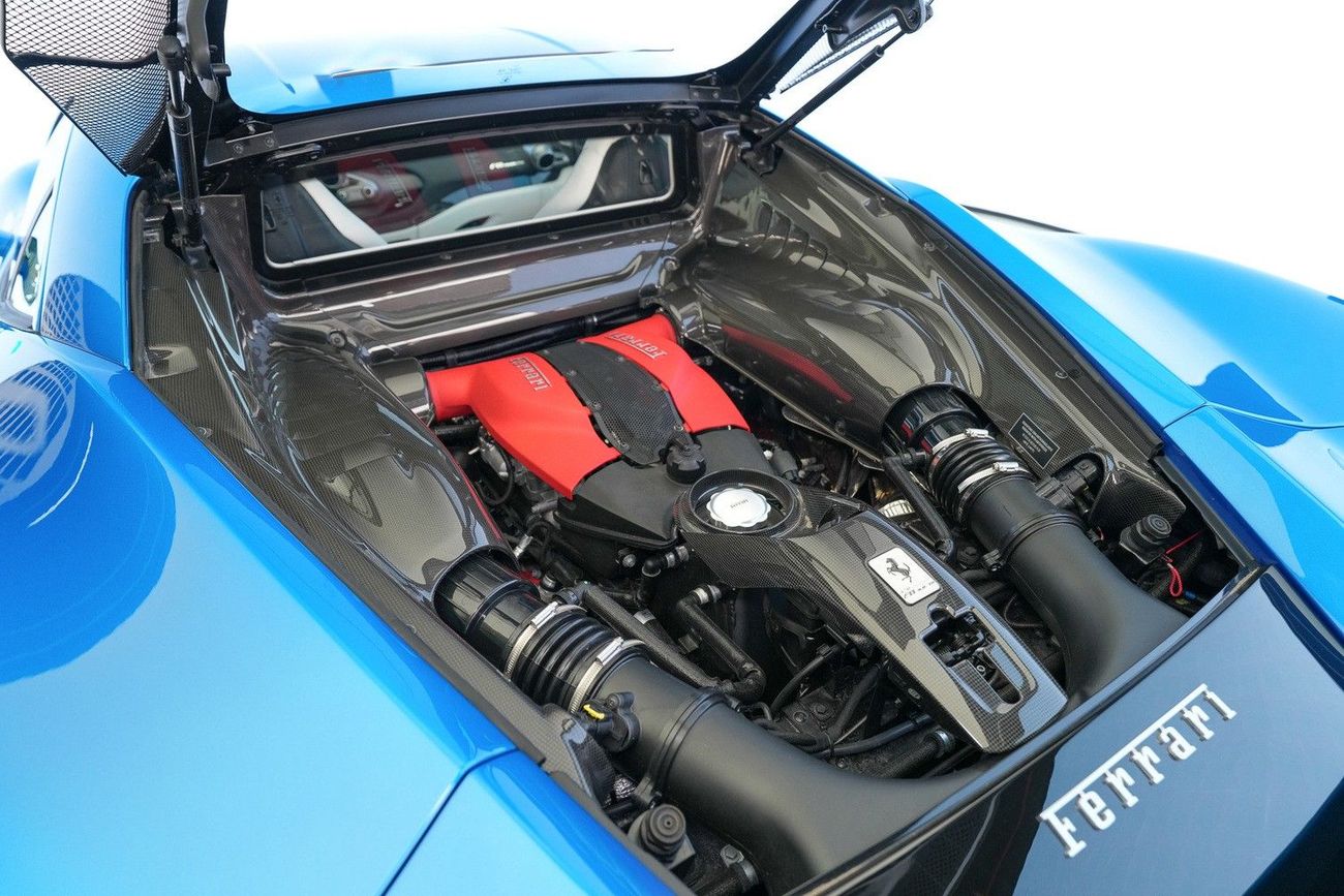 Ferrari F8 Tributo STANDARD