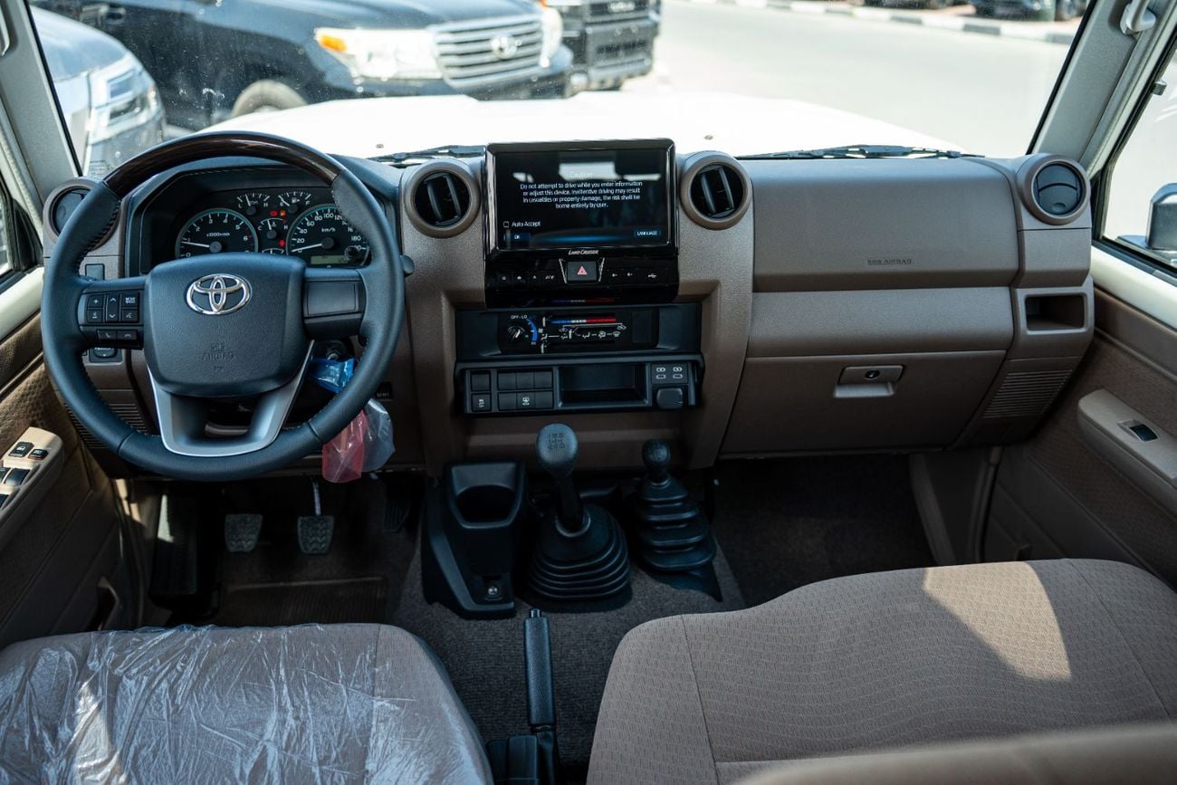تويوتا لاند كروزر Toyota Land Cruiser LC76Hardtop2025 4.0L Petrol4WD Transmission A