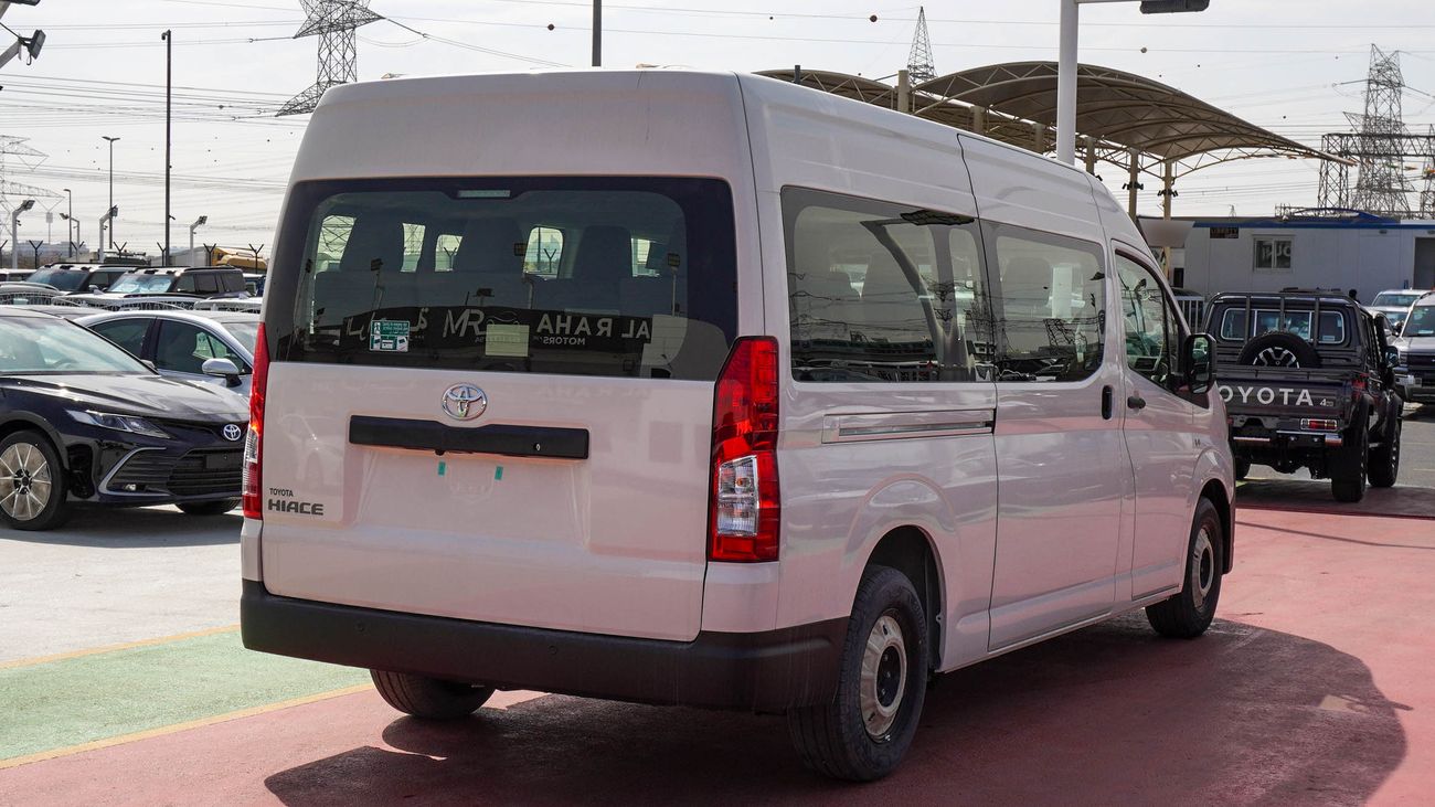 Toyota Hiace 3.5L V6 M/T