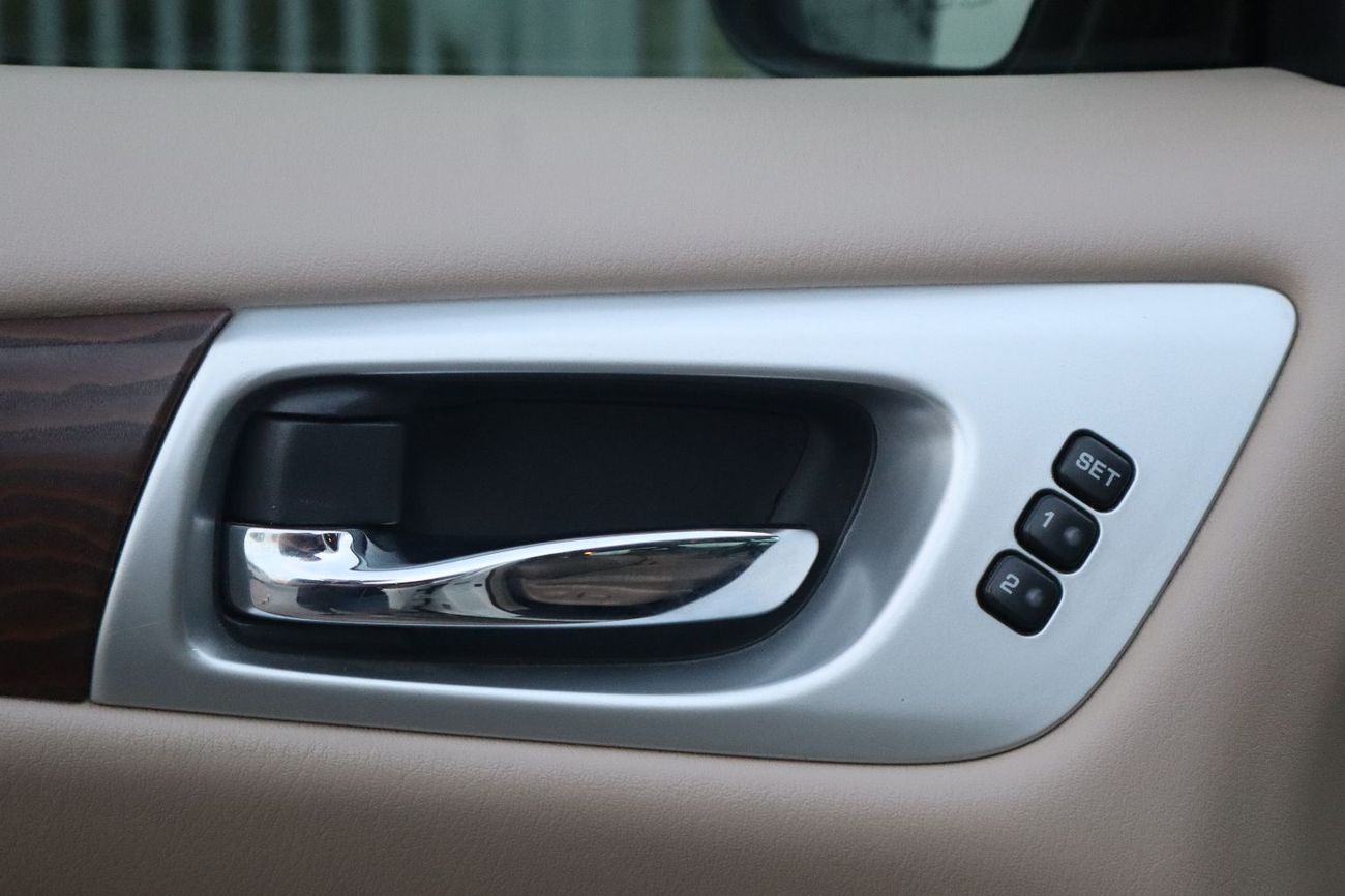 Nissan Pathfinder SL 3.5L (260 HP) 4WD