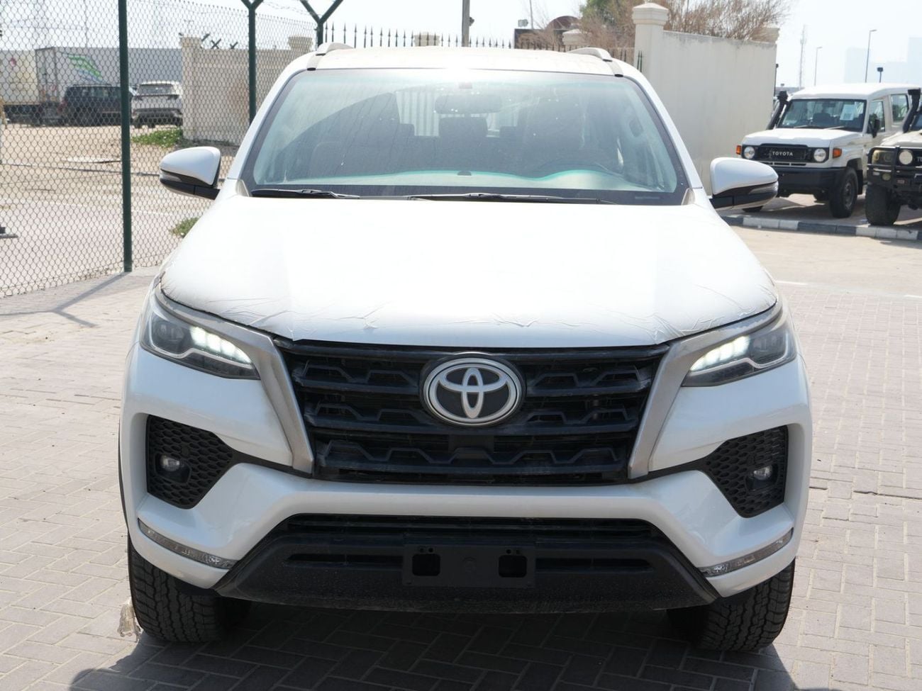 Toyota Fortuner 2026 TOYOTA FORTUNER 2.7L PETROL AT 4WD GCC BRAND NEW 0KM