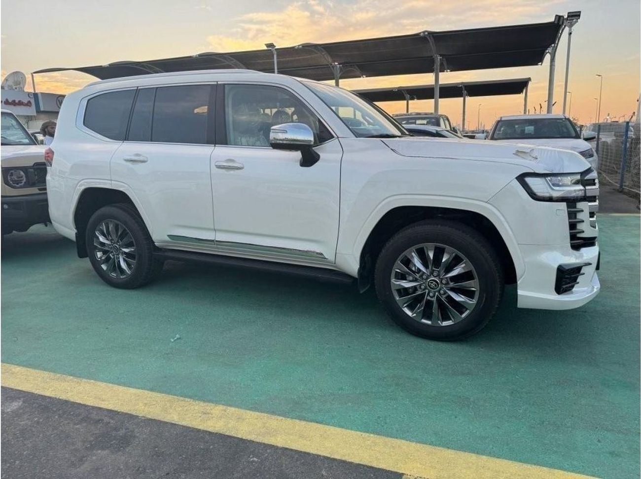 Toyota Land Cruiser VXR 3.5L