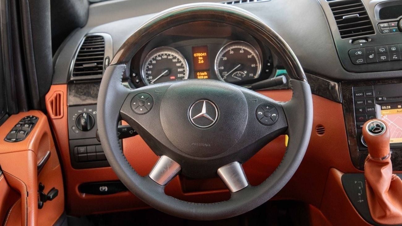 Mercedes-Benz Viano 3.5 GCC/7seaters/2013