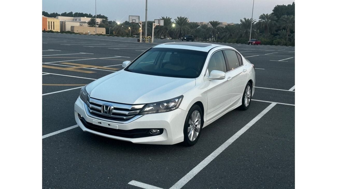 هوندا أكورد LX موديل 2016 خليجي فل مواصفات فتحه حاله ممتازه من الدآخل والخارج مالك واحد من الوكاله بدون اي مشاكل