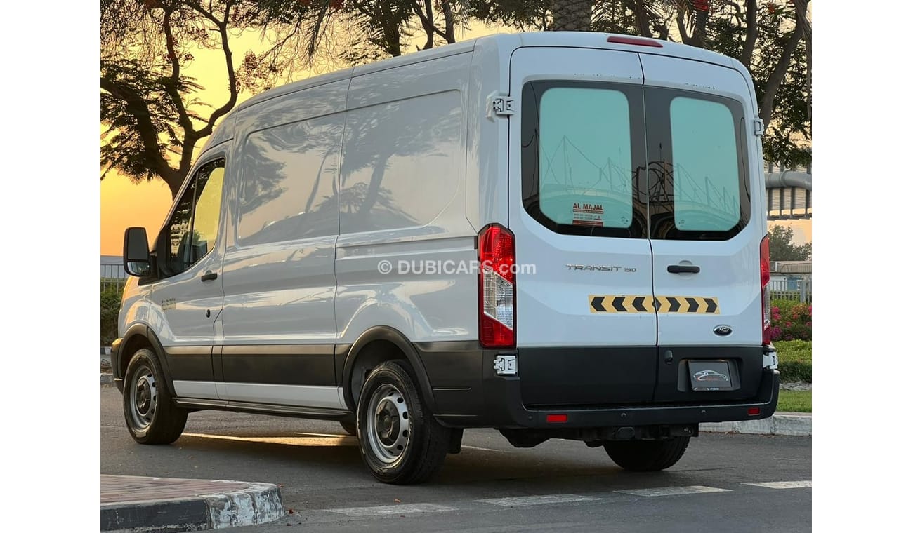 Ford Transit FORD TRANSIT 150 2017 V6 GCC FULL SERVICE HISTORY ORIGINAL PAINT