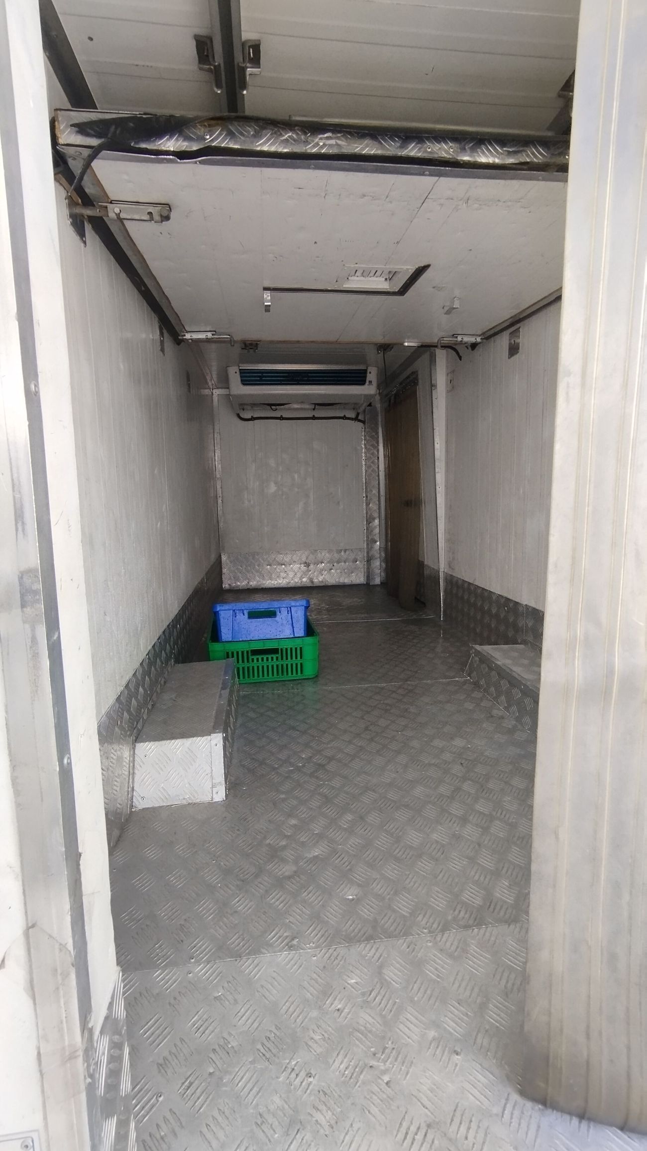 فولكس واجن كرافتر LONG HIGH ROOF