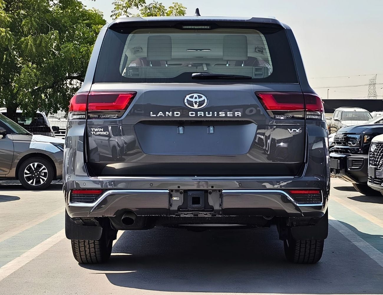 Toyota Land Cruiser VXS TWIN TURBO || 3.5L PETROL V6 | RADAR | 360*CAMERA | REAR ENTERTAINMENT SCREEN | SUNROOF | FULL O
