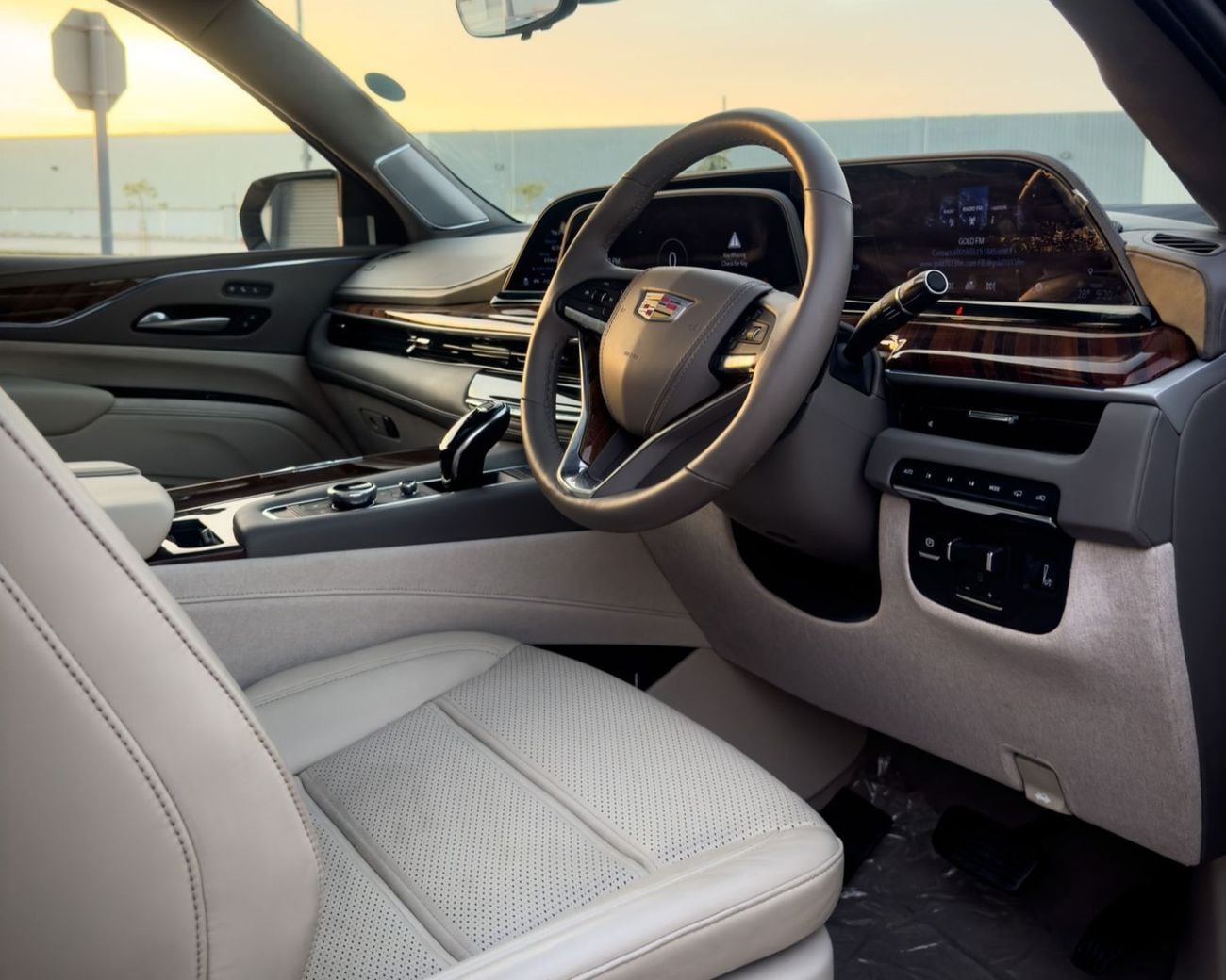 كاديلاك إسكالاد Sport Platinum 6.2L AWD