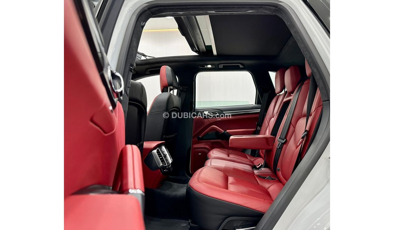 Porsche Cayenne 2016 Porsche Cayenne GTS, Warranty, Full Service History, Low Kms, Fully Loaded, GCC