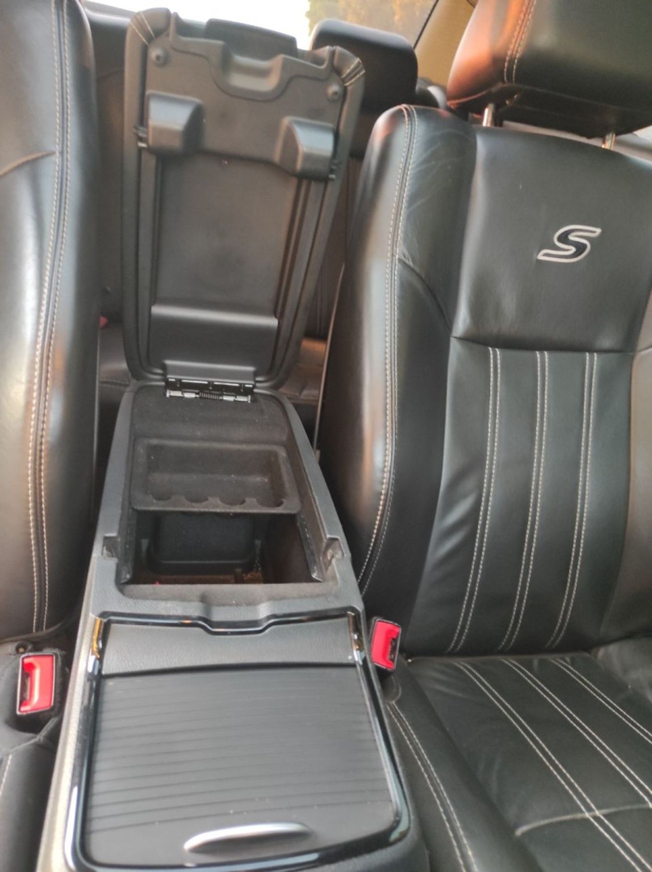 Chrysler 300s Chrysler 300s 2017 usa full opstions