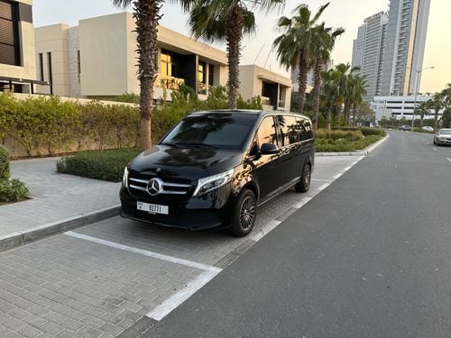 Mercedes-Benz V 250