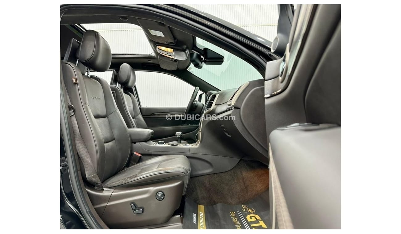 جيب جراند شيروكي ساميت 2015 Jeep Grand Cherooke Summit V8, Jeep Full Service History, Low Kms, GCC