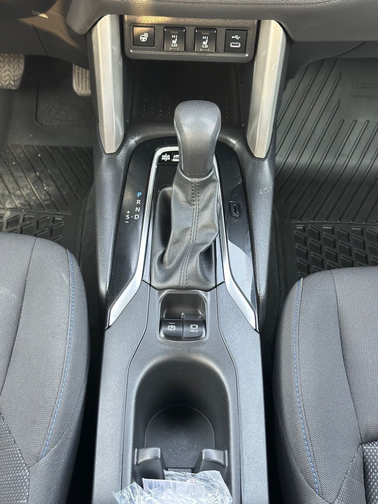 Toyota Corolla Cross Hybrid SE Full Option push start 2023