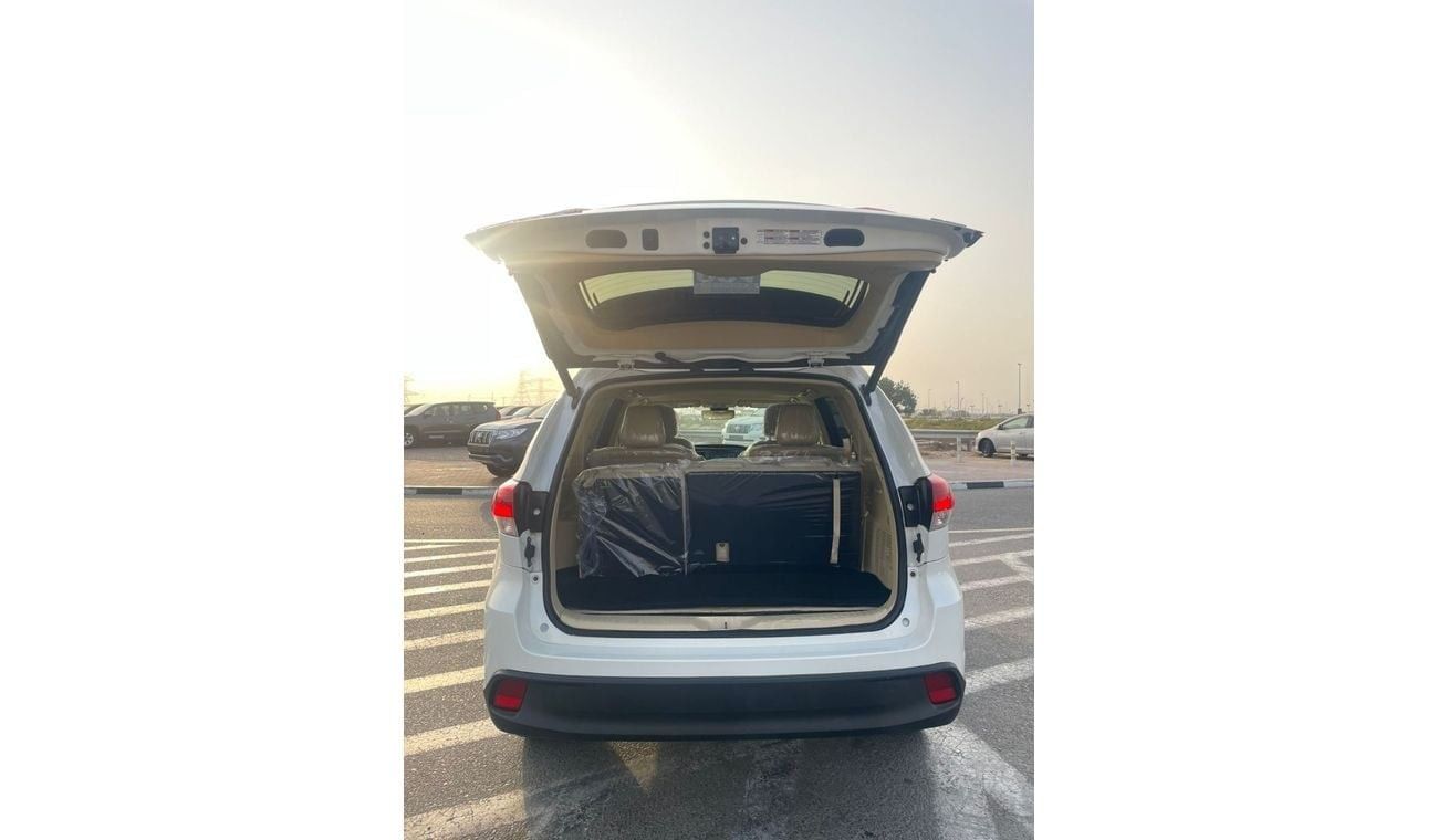 Toyota Highlander 2018 Toyota Highlander XLE 3.5L V6 Full Option Sunroof 7 Leather Seats - Radar & BSM Auto Trunk - 53